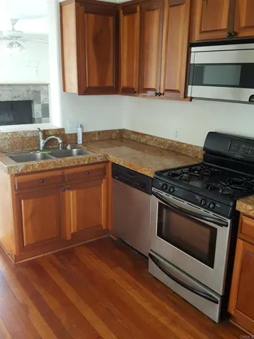 6095 Adelaide Avenue, San Diego, California 92115