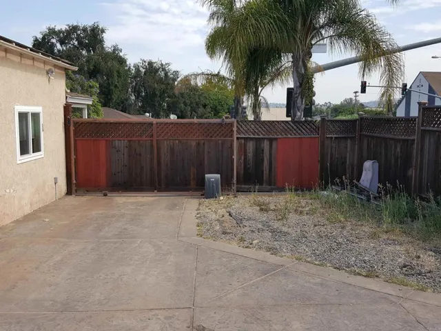 6095 Adelaide Avenue, San Diego, California 92115