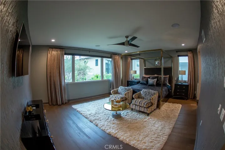 59 Iluna, Irvine, California 92618