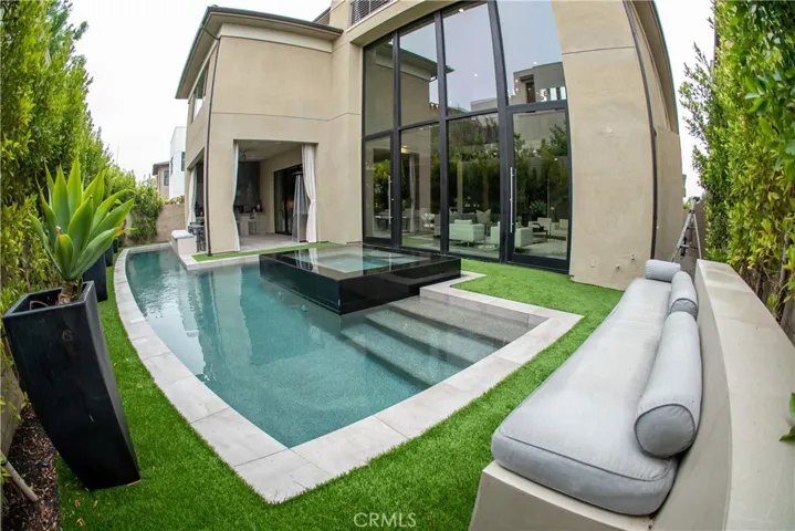 59 Iluna, Irvine, California 92618