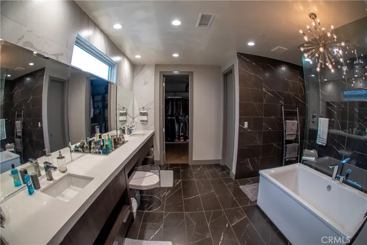 59 Iluna, Irvine, California 92618