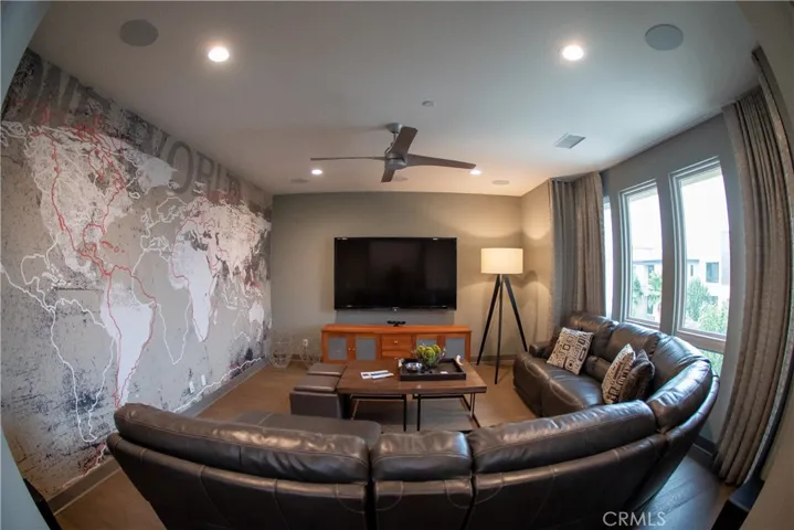 59 Iluna, Irvine, California 92618