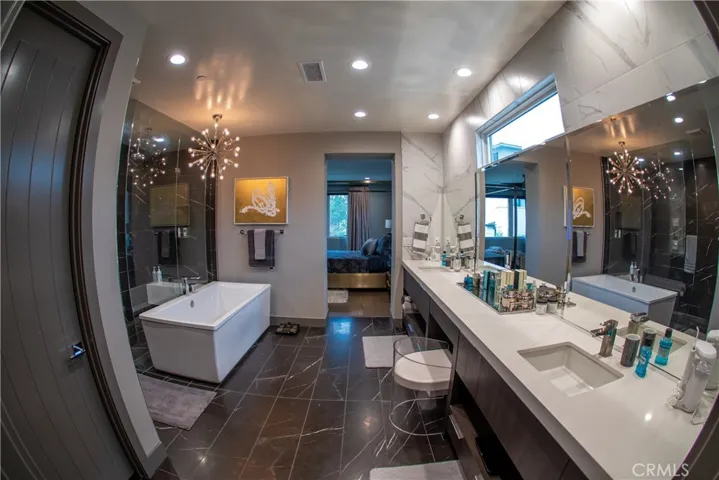 59 Iluna, Irvine, California 92618