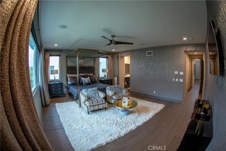 59 Iluna, Irvine, California 92618
