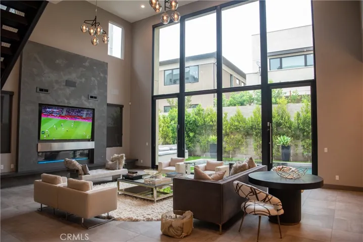 59 Iluna, Irvine, California 92618