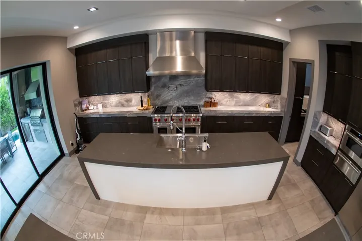 59 Iluna, Irvine, California 92618