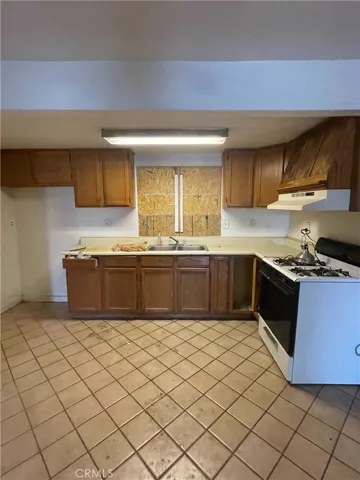 13969 Beaver Street, Sylmar, California 91342