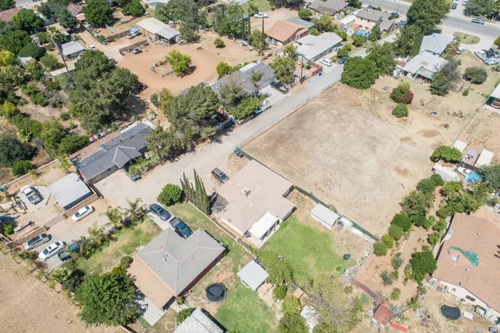 5506 Jones, Riverside, California 92505