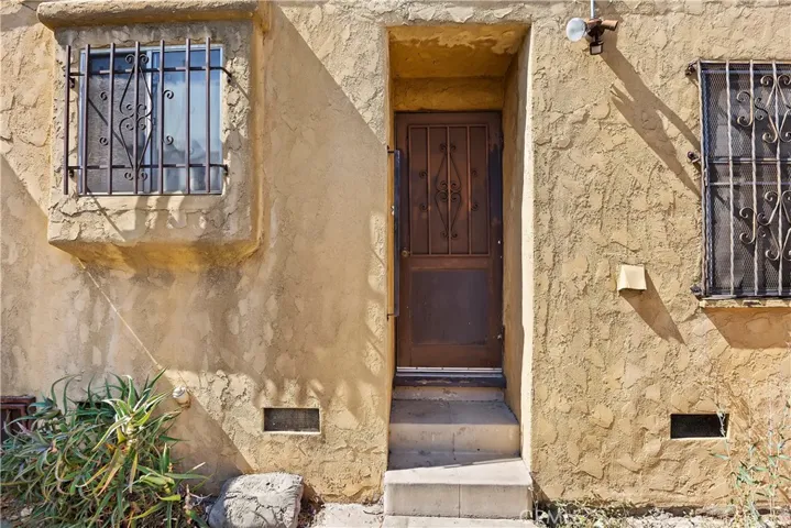 1411 W 87th Street, Los Angeles, California 90047
