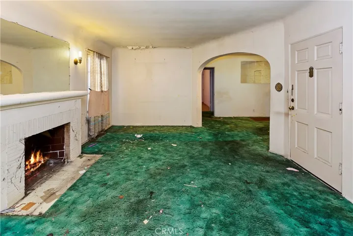 1411 W 87th Street, Los Angeles, California 90047
