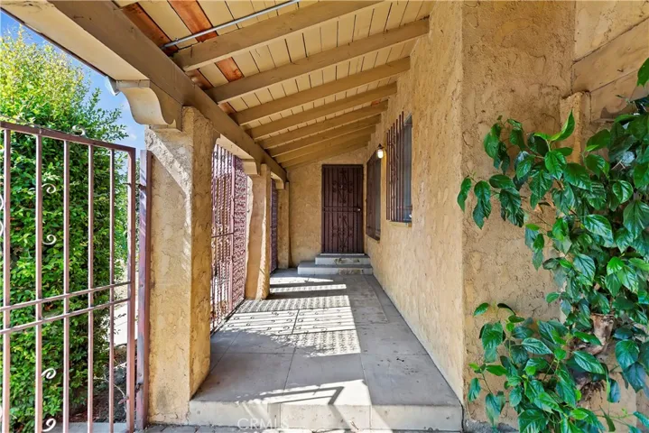 1411 W 87th Street, Los Angeles, California 90047