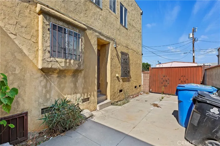 1411 W 87th Street, Los Angeles, California 90047