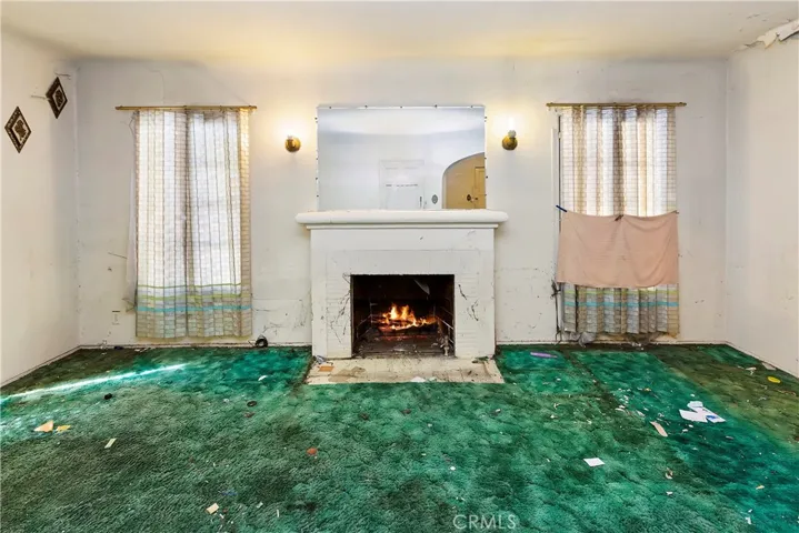 1411 W 87th Street, Los Angeles, California 90047