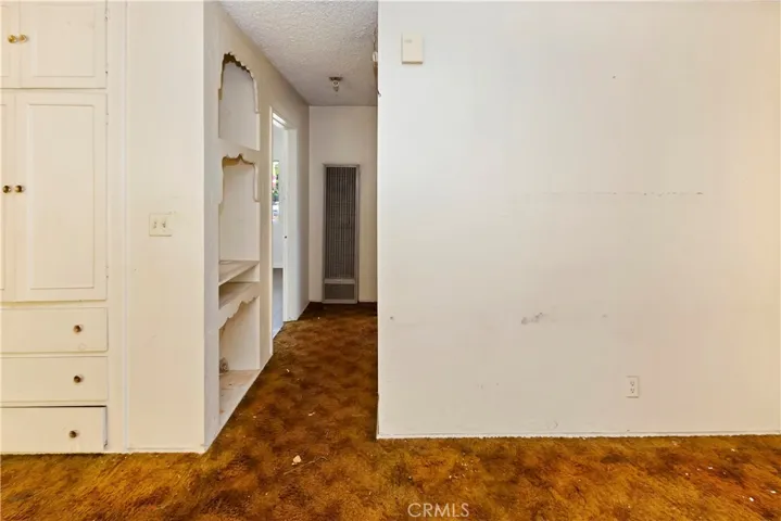 1411 W 87th Street, Los Angeles, California 90047