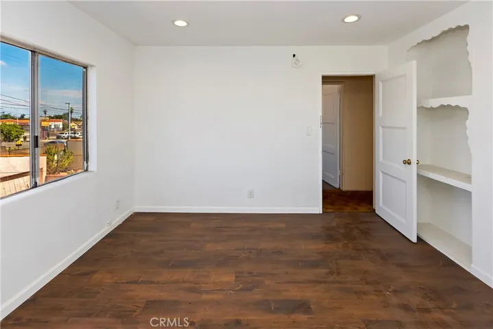 1411 W 87th Street, Los Angeles, California 90047