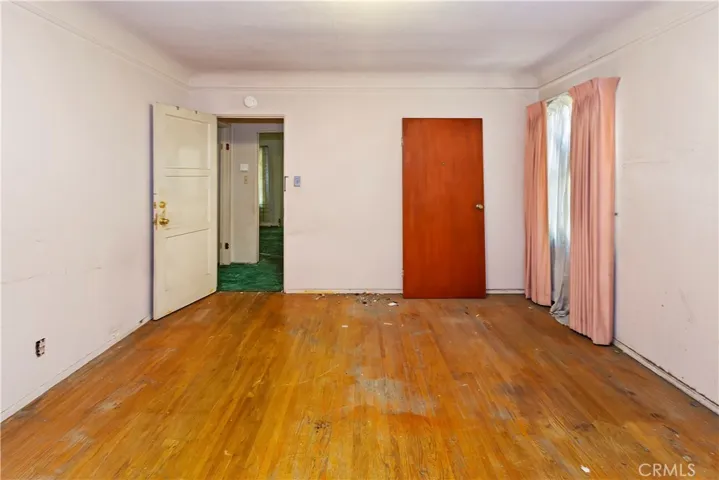 1411 W 87th Street, Los Angeles, California 90047