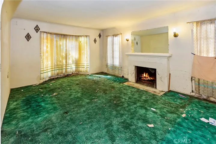 1411 W 87th Street, Los Angeles, California 90047