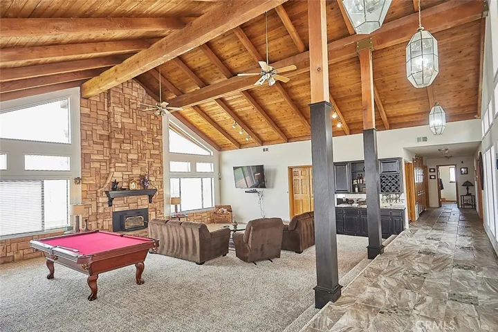 10375 Deep Creek Road, Apple Valley, California 92308