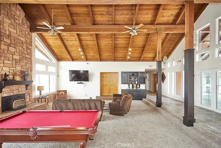 10375 Deep Creek Road, Apple Valley, California 92308