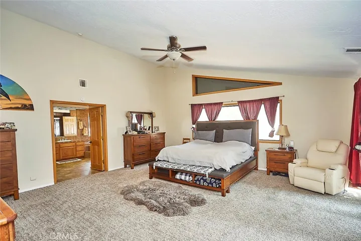 10375 Deep Creek Road, Apple Valley, California 92308