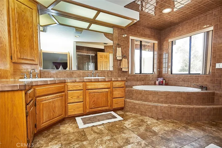 10375 Deep Creek Road, Apple Valley, California 92308