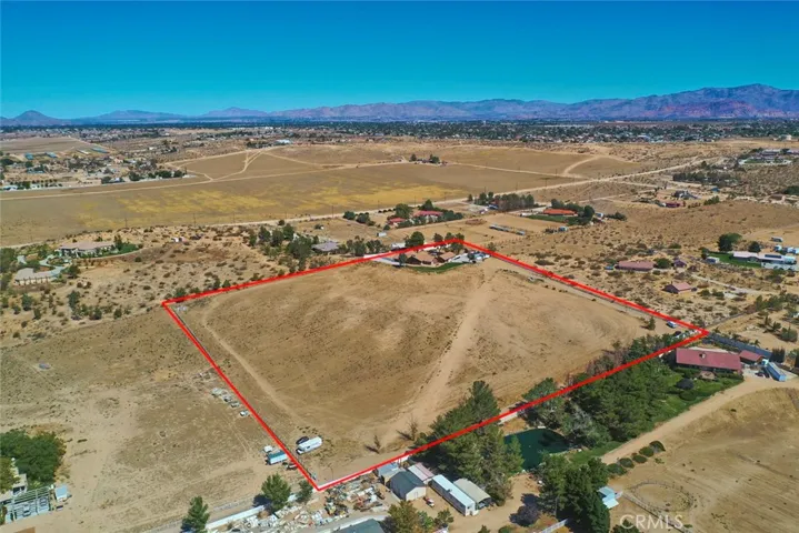 10375 Deep Creek Road, Apple Valley, California 92308