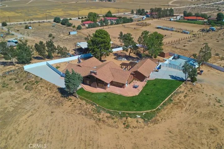 10375 Deep Creek Road, Apple Valley, California 92308