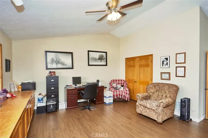 10375 Deep Creek Road, Apple Valley, California 92308