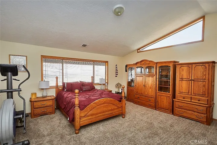 10375 Deep Creek Road, Apple Valley, California 92308