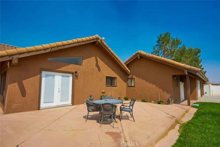 10375 Deep Creek Road, Apple Valley, California 92308