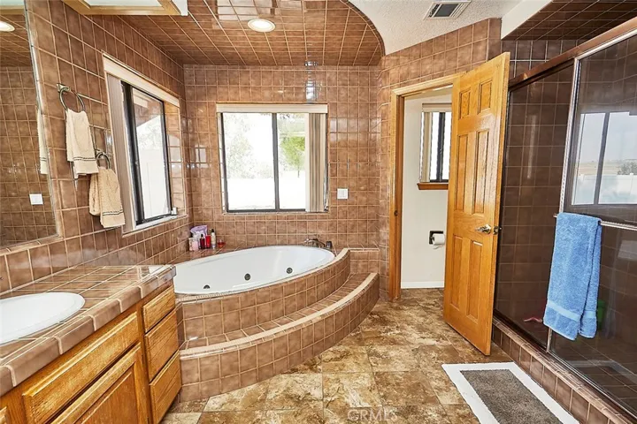 10375 Deep Creek Road, Apple Valley, California 92308