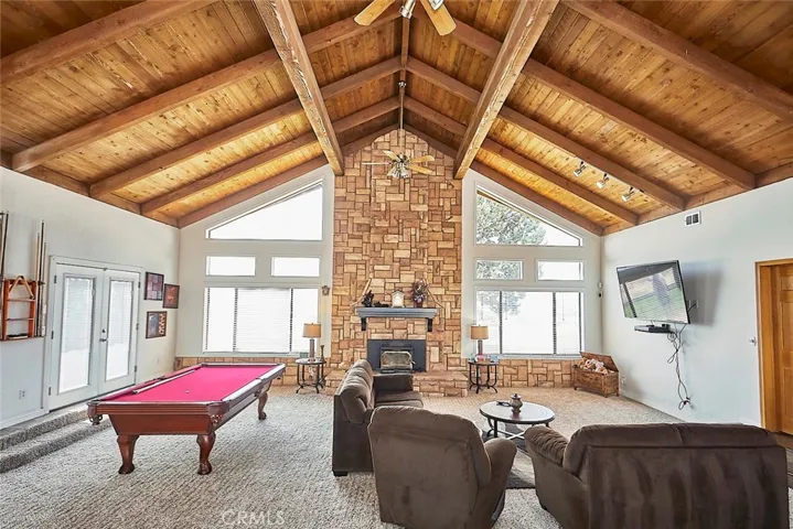 10375 Deep Creek Road, Apple Valley, California 92308