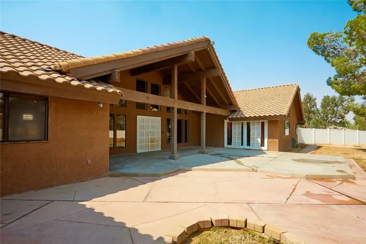 10375 Deep Creek Road, Apple Valley, California 92308