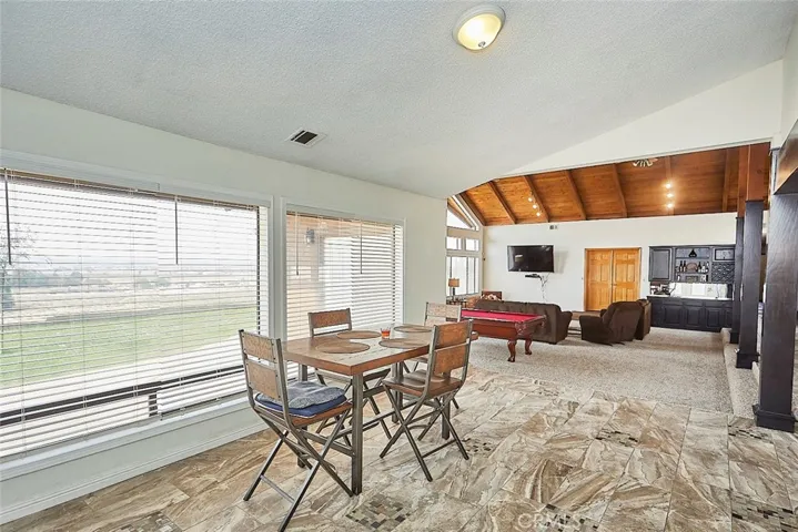 10375 Deep Creek Road, Apple Valley, California 92308