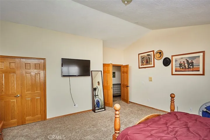 10375 Deep Creek Road, Apple Valley, California 92308