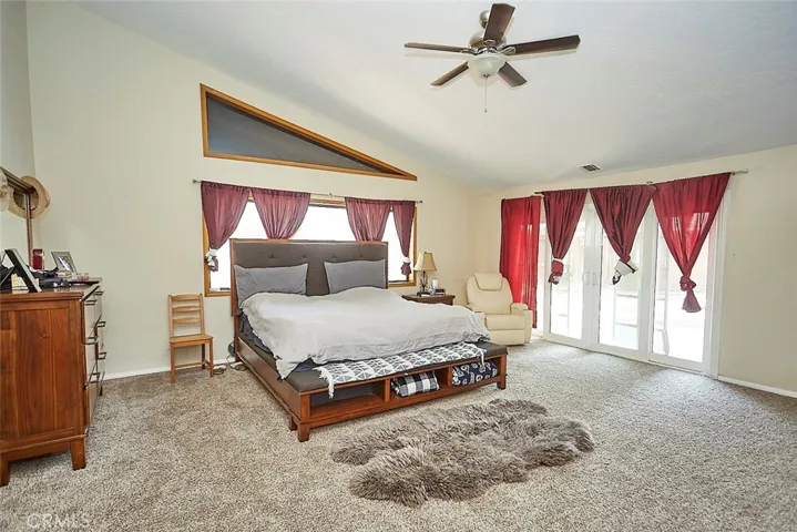 10375 Deep Creek Road, Apple Valley, California 92308