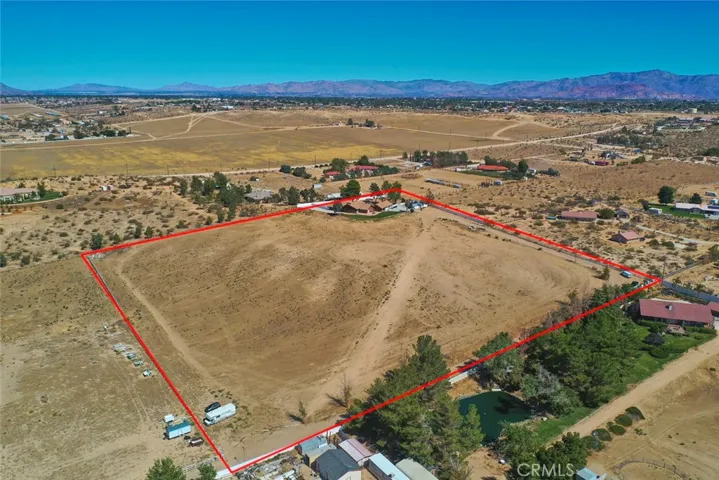 10375 Deep Creek Road, Apple Valley, California 92308