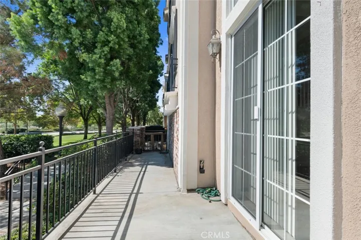 23420 Waterway Lane 11, Valencia, California 91355