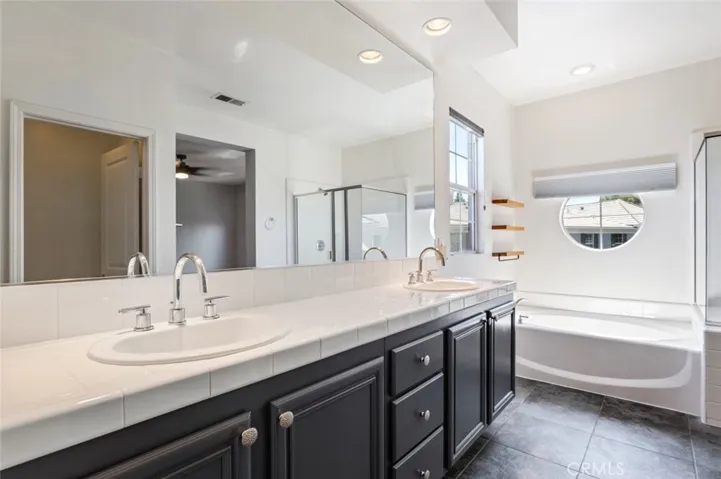 23420 Waterway Lane 11, Valencia, California 91355