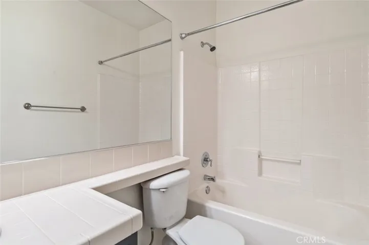 23420 Waterway Lane 11, Valencia, California 91355