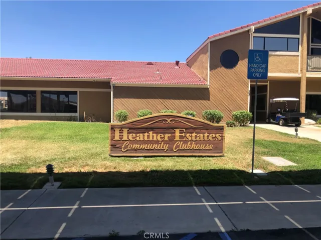 1300 W Menlo Avenue 87, Hemet, California 92543