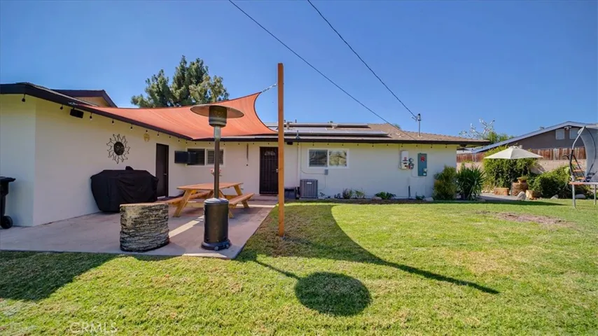 352 Savannah Court, Upland, California 91784