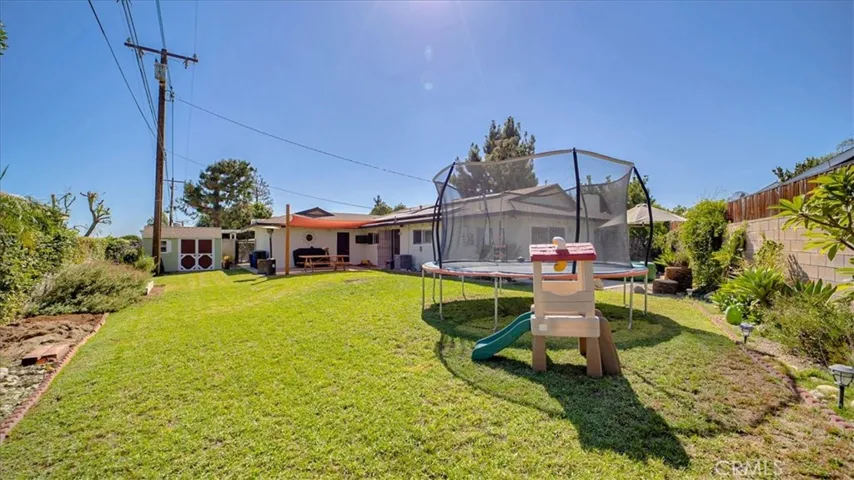 352 Savannah Court, Upland, California 91784