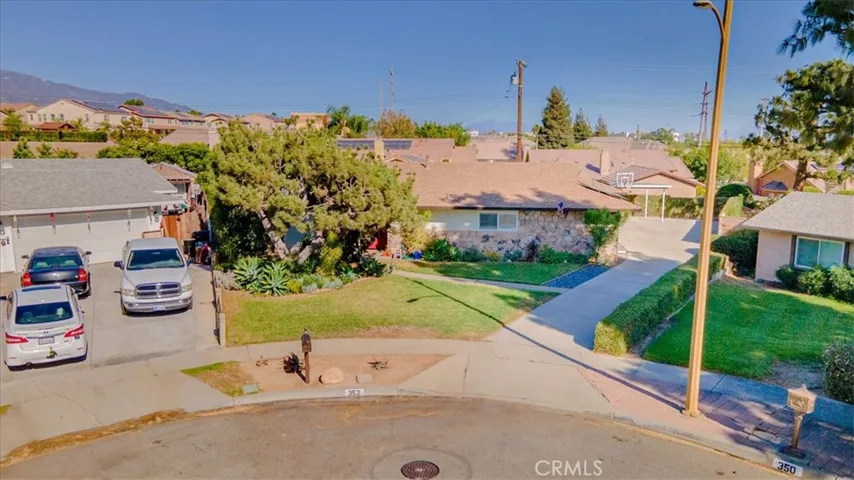 352 Savannah Court, Upland, California 91784