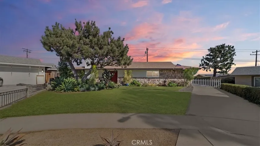 352 Savannah Court, Upland, California 91784