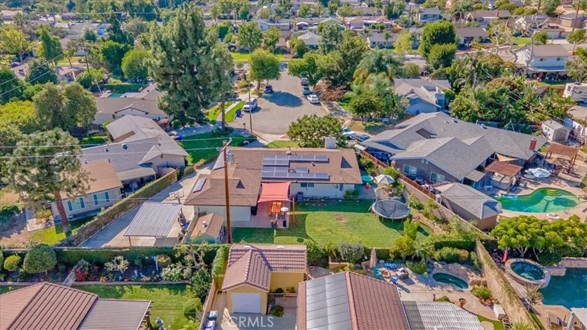 352 Savannah Court, Upland, California 91784