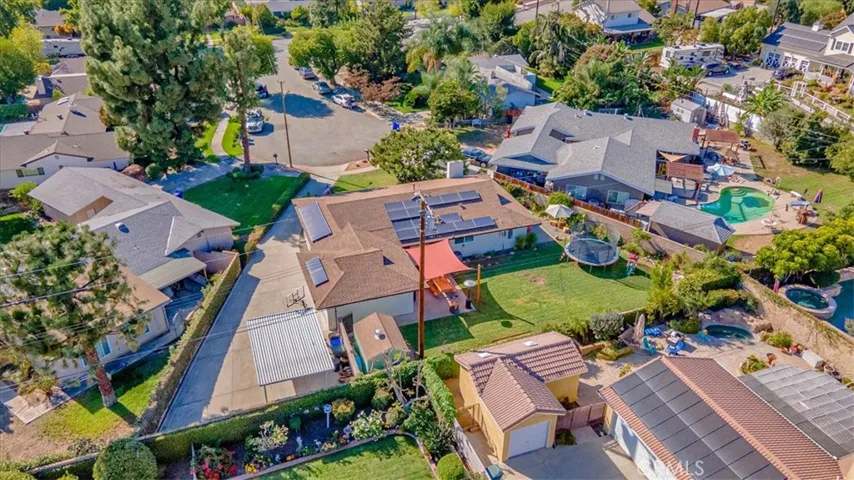 352 Savannah Court, Upland, California 91784