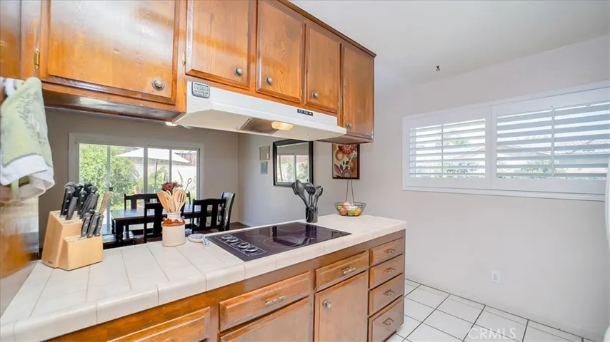 352 Savannah Court, Upland, California 91784