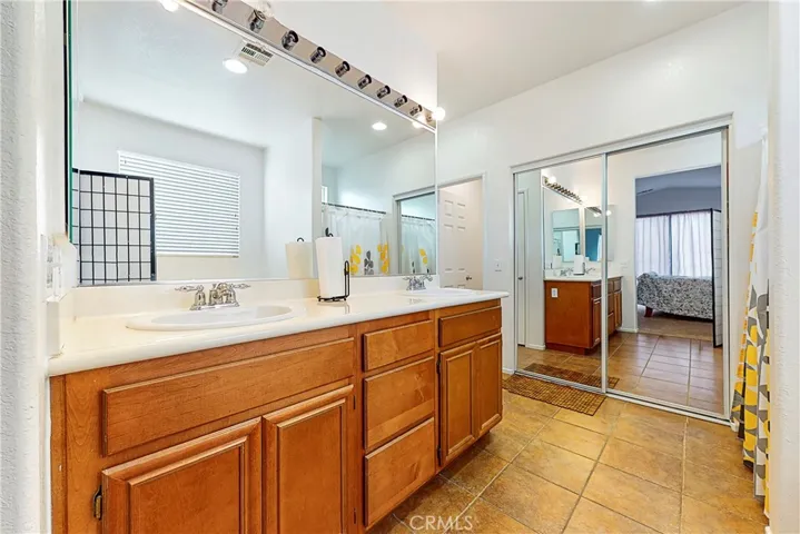 5755 Spice Street, Lancaster, California 93536
