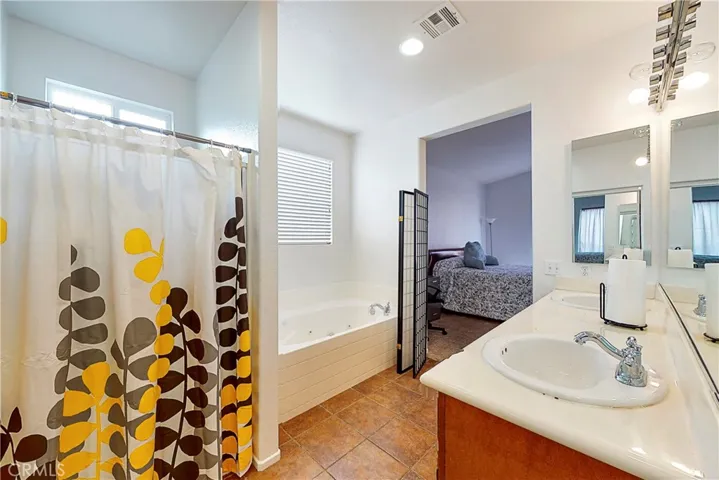 5755 Spice Street, Lancaster, California 93536